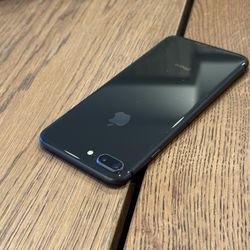 iPhone 8 Plus 64gb Like New Unlocked 84% Battery 🔋 