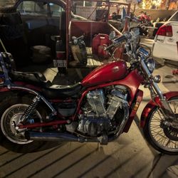 1995 Suzuki Intruder 800cc 