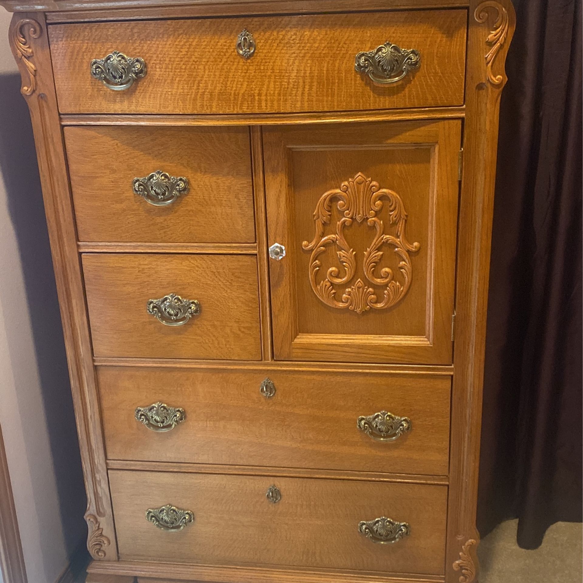 Vintage Queen Bedroom Set 4 Pieces