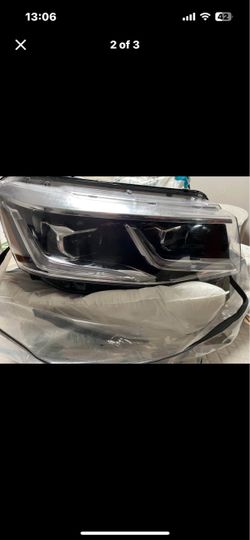 Taos headlight R SIDE