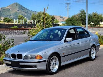 2000 BMW 528i