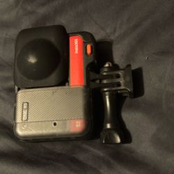Insta 360 One RS
