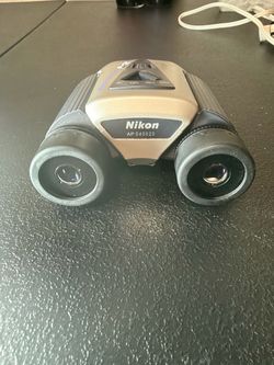 Nikon Eagleview 8–24x25 Zoom Compact Binoculars Silver & Black