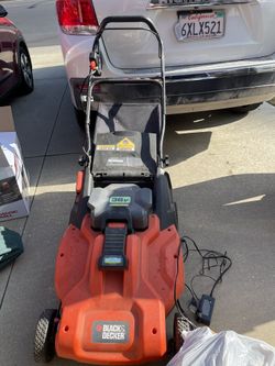 Black A& Decker Electric Lawnmower (needs New Battery)