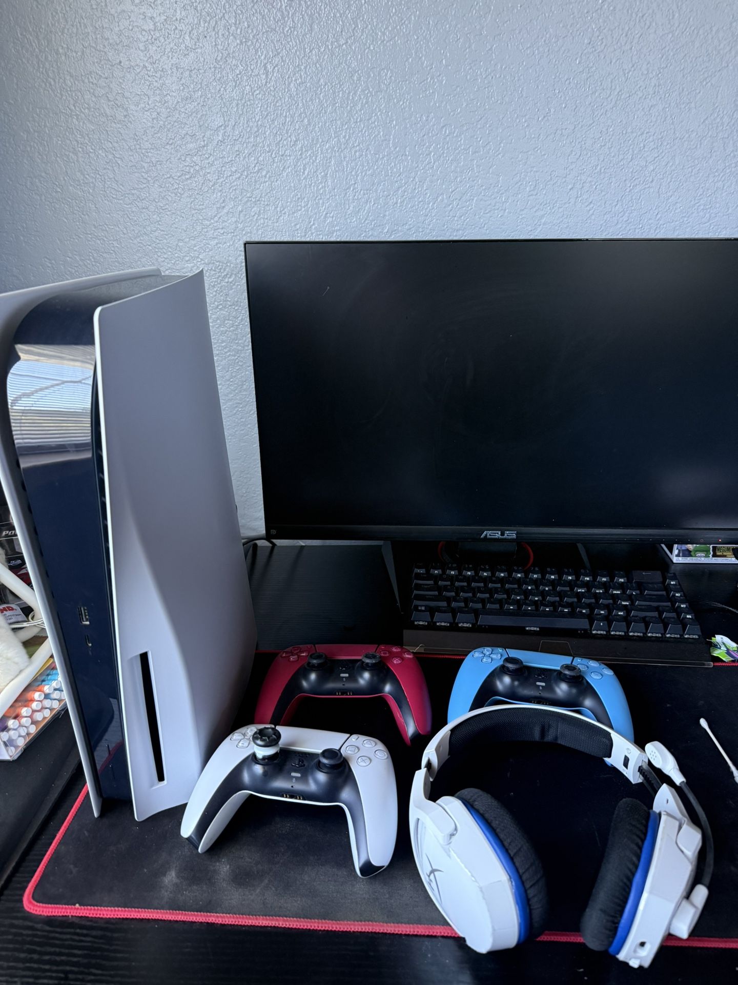 Ps5+3 controllers + Bluetooth headset 