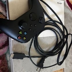 Xbox It Use It Runs Good 
