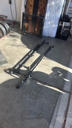 Adjustable bed base