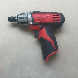 Milwaukee M12 Compact Hex Drill