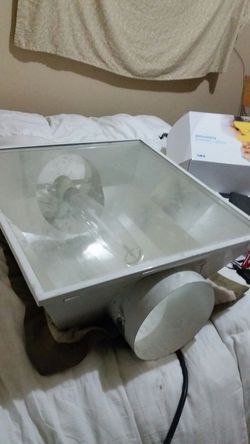 Hydrofarm grow light