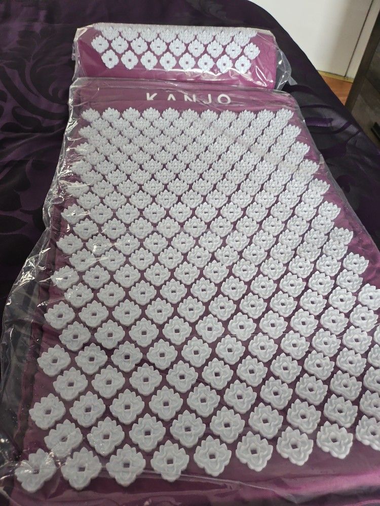 Kanjo Acupressure Mat And Pillow