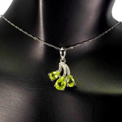 Peridot Pendant Necklace 925
