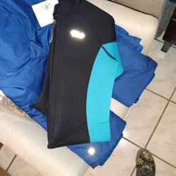 Hevto Wetsuits Kids and Youth 3/2mm Neoprene Full Shorty Suits Surfing Swimming Diving Keep Warm for Water Sports
