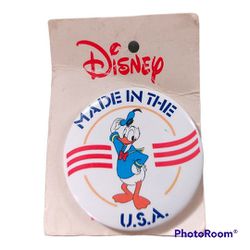 Vintage 1980s Disney's Donald Duck pin