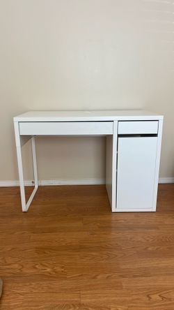 White desk