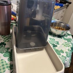 Water Jug Dog Dish 