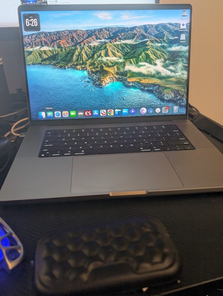 M2 16 Inch MacBook Pro