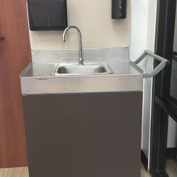 2 Refurbished Pump Sinks 