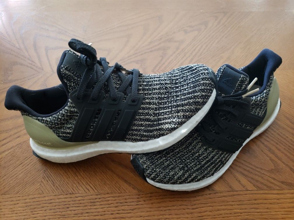 Adidas UltraBOOST J "Mocha" Size 4Y