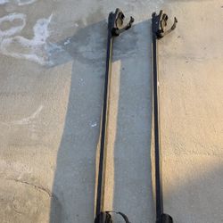 Thule Cross Bars and Mounts