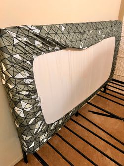 Bedframe and mattress