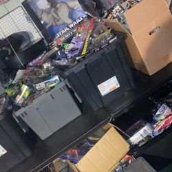 Over 15,000 90s Xollectible Toys With Sealed !!