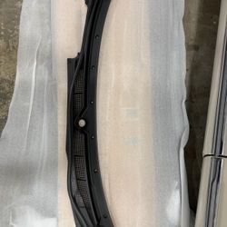 New Oem Honda Windshield Cowl