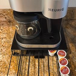 Keurig Duo K Cup And Coffee Pot Brewer + K-cup Drawer