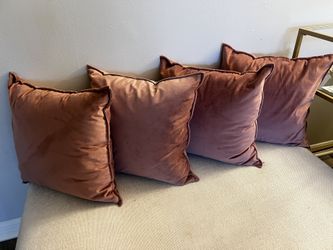 et of 4 Dusty Rose Velvet Throw Pillows – Plush Accent Cushions
