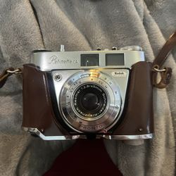 VINTAGE KODAK CAMERA