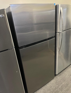 Deal: Element Stainless Top Mount Refrigerator – Ready to go