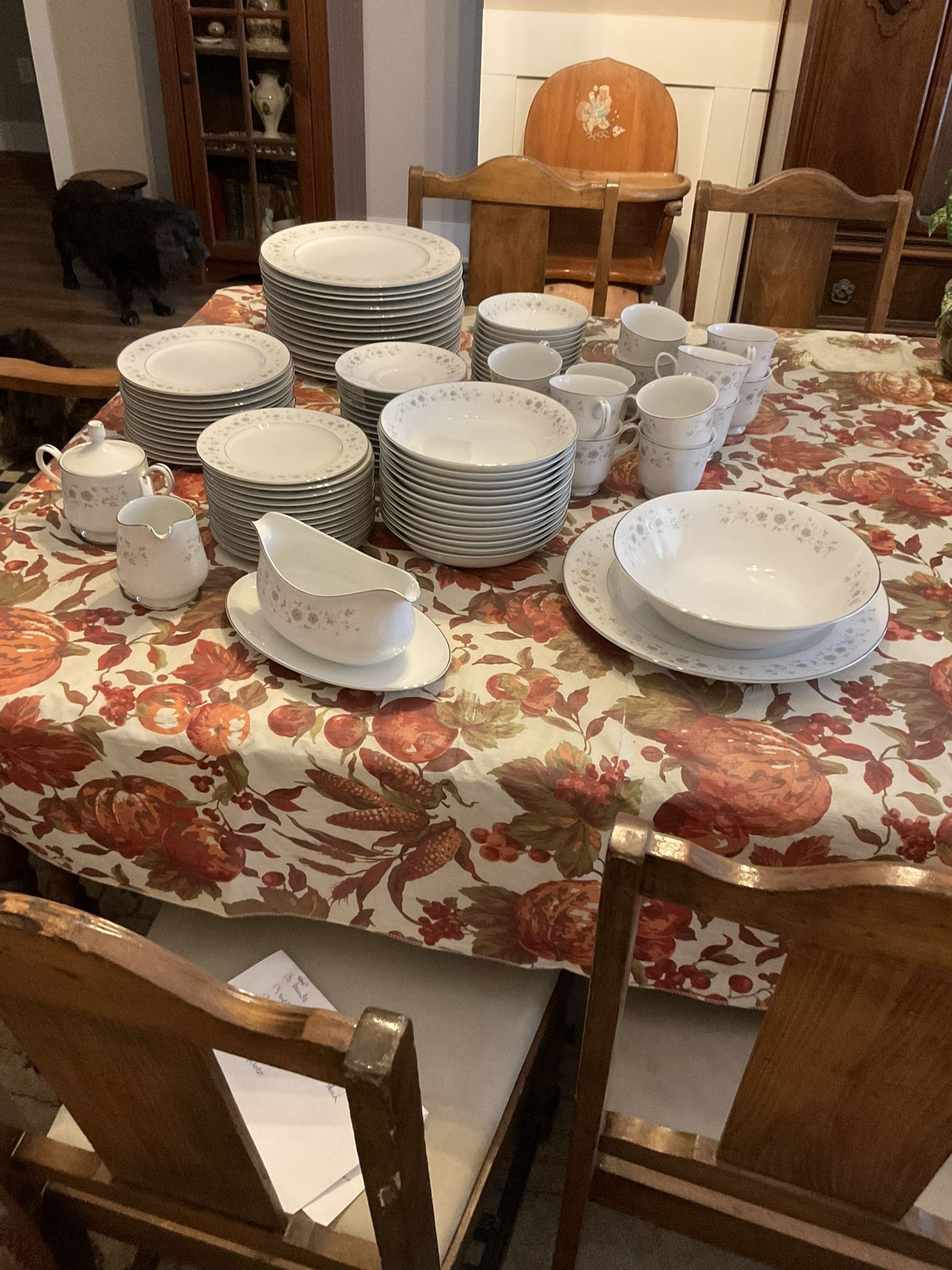 95 Piece- Carlion Fine China Japan Andover Pattern 482