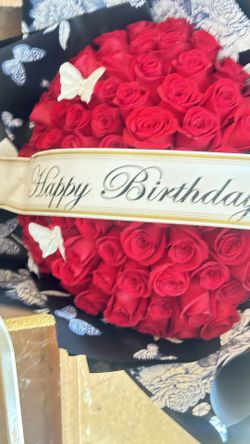 100 Roses Bouquet