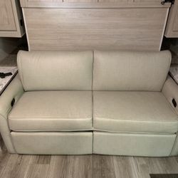 Rv Futon