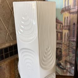 Vintage AK Kaiser Porcelain Vase