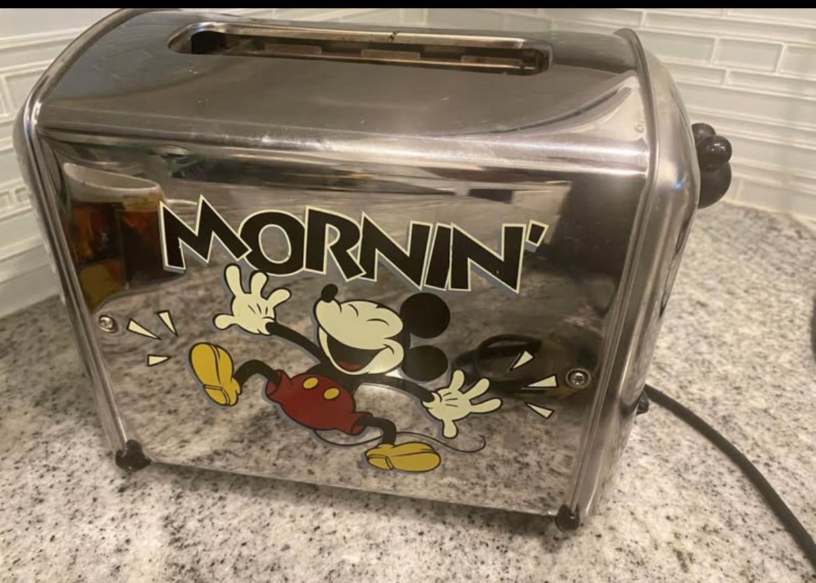 Disney Mickey Mouse toaster with sound effects