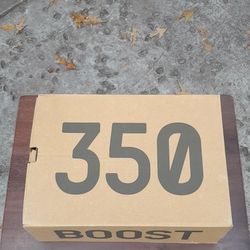 Yeezy Boost 350 V2
"Light"