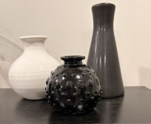 Great Trio Of Vases 
