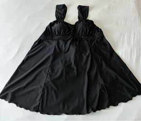 Wantdo Women’s Plus Size 26 Black Solid Swimdress Built-In Padded Bra