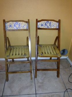 ACCENT CHAIRS