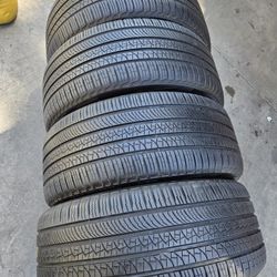 4 PCS OF TIRES. PIRELLI SCORPION ZERO 🦂. SIZE 285/40/23