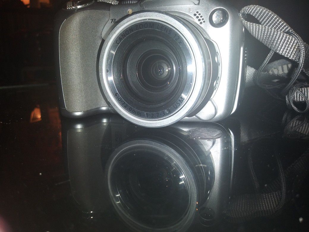 Canon PowerShot S2 IS 5.0MP Digital Camera - Silver