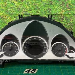 2010-2013 Mercedes E350 Speedometer Odometer Instrument Cluster Tested OEM