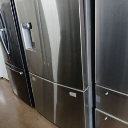 Samsung 3Door Refrigerator With Water/Ice Maker 