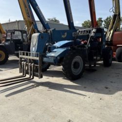 Telehandler 8000# 44’ Reach