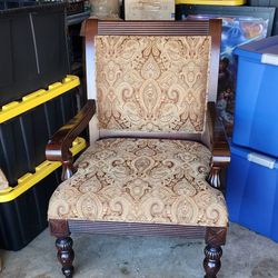 Vintage Gorgeous Armchair Accent / Sitting  Chair