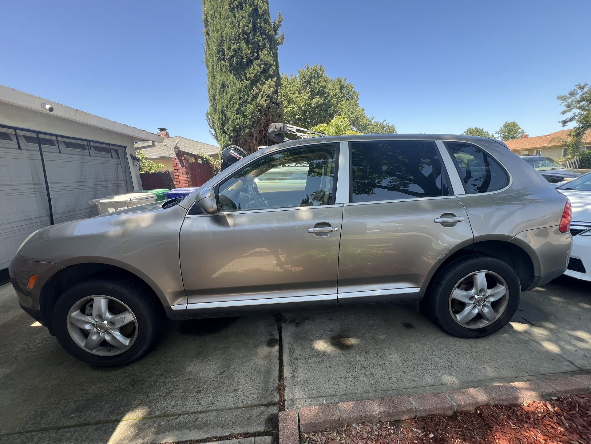 2004 Porsche Cayenne