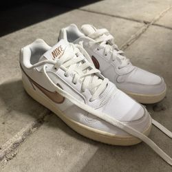 Nike Lowtops