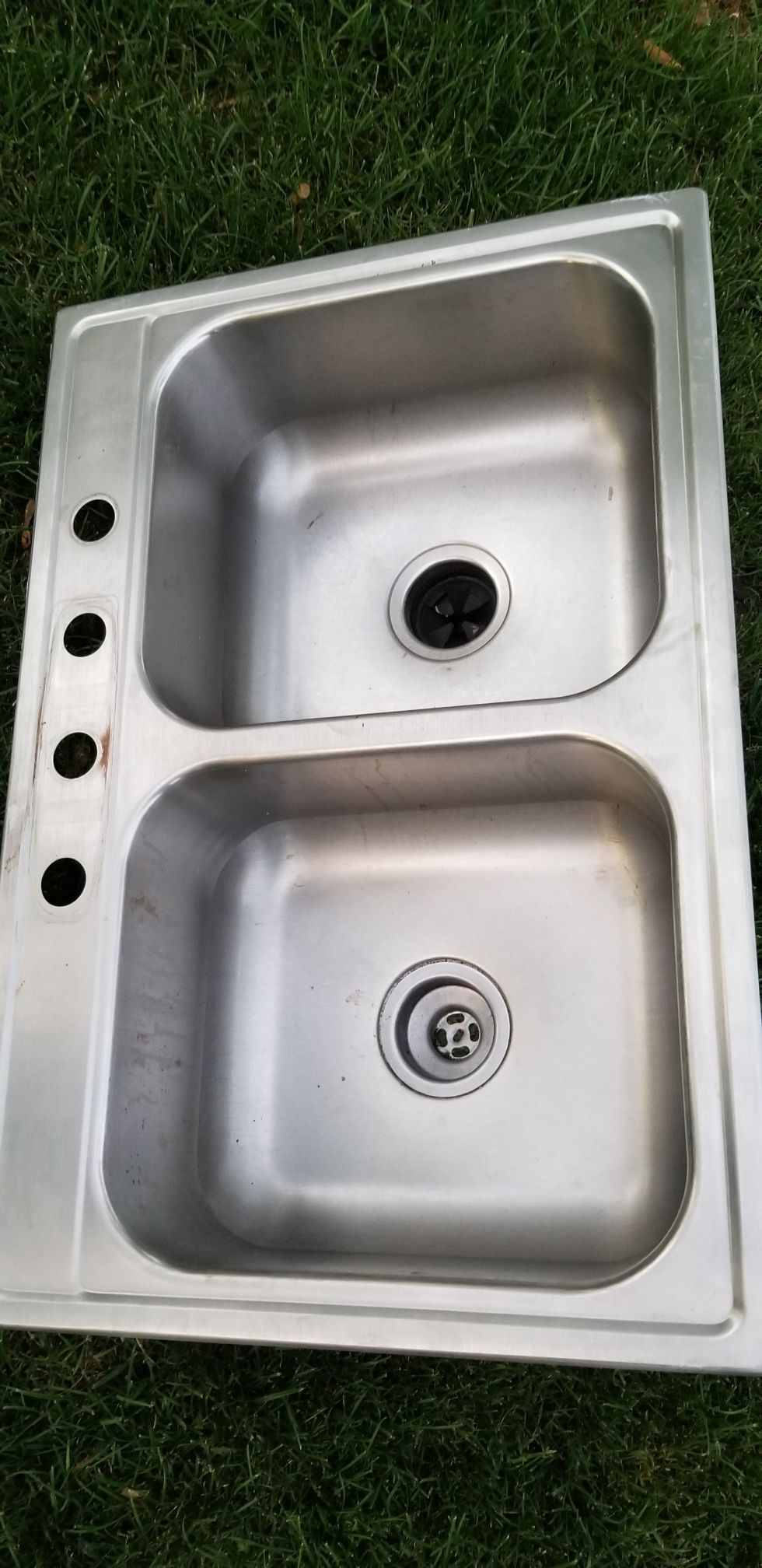 Stainless steel kitchen sink in good condition see pictures for dimensions