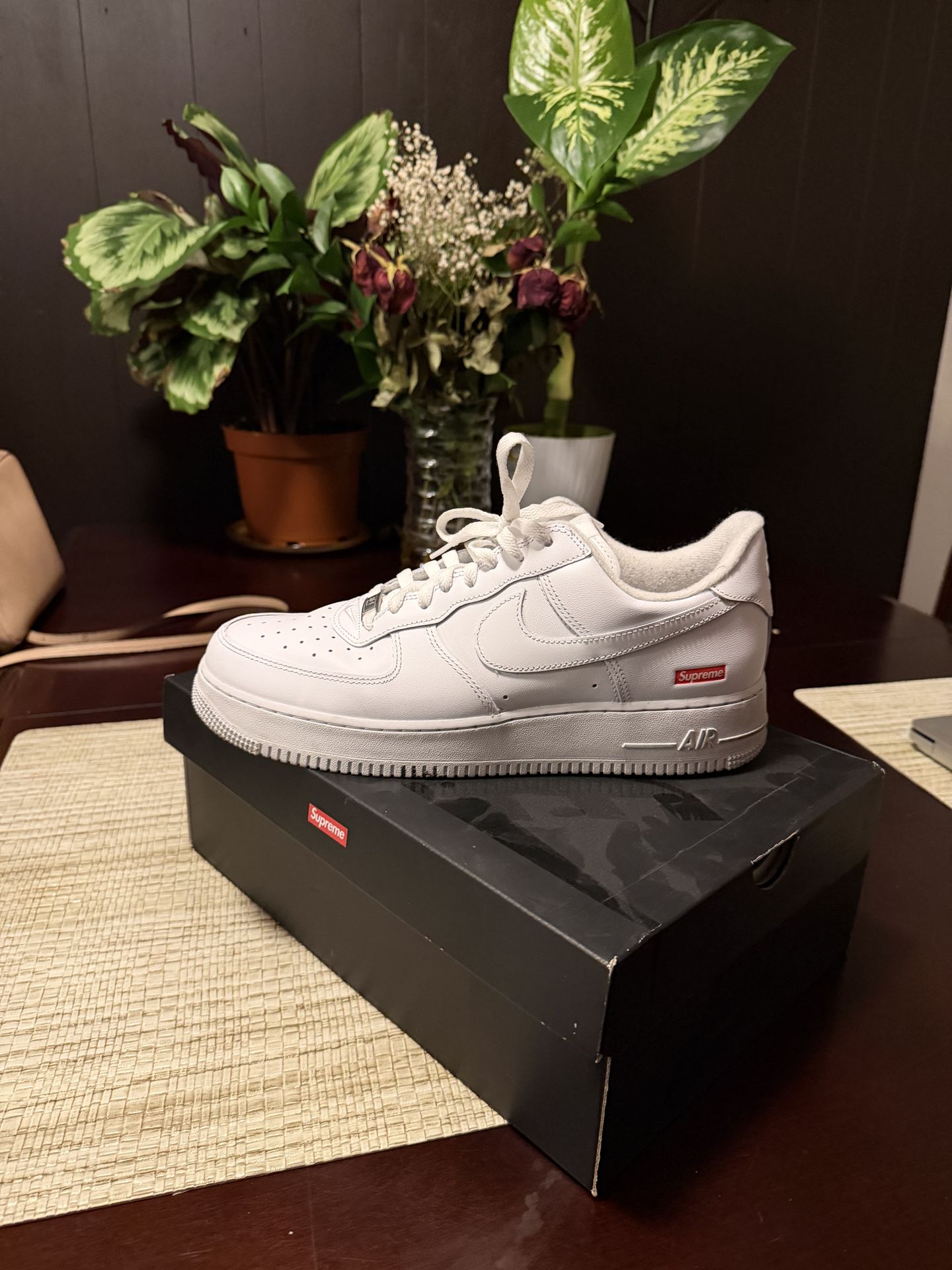 Nike Air Force Supreme