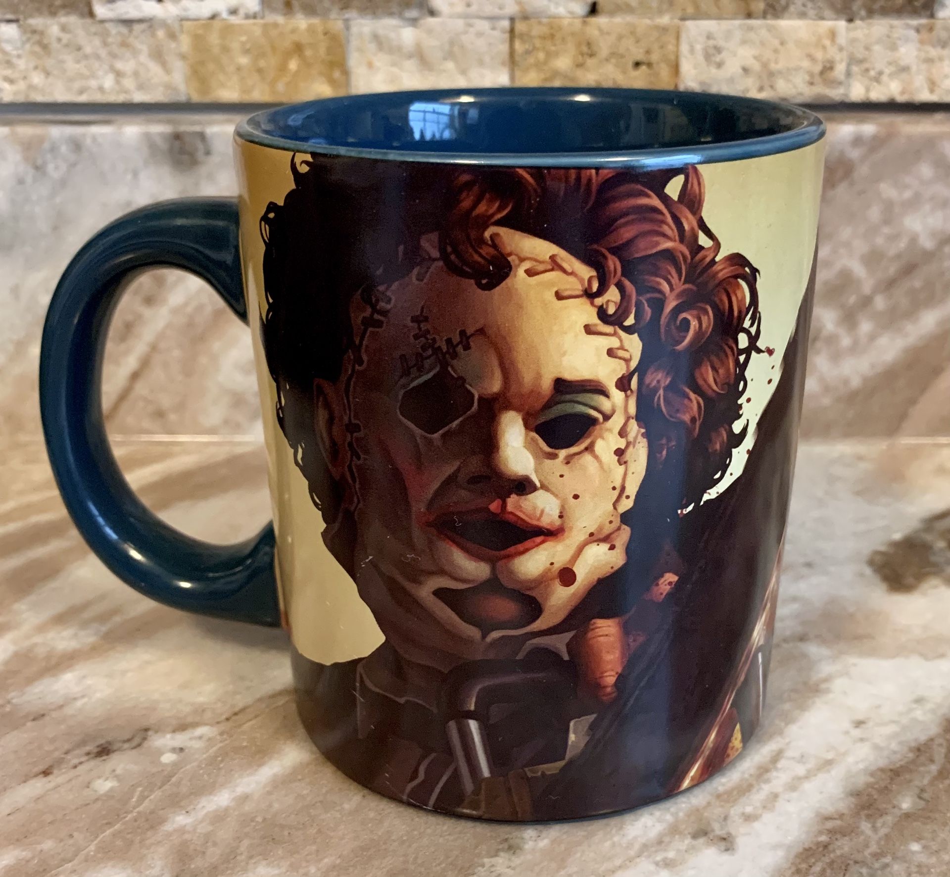 THE TEXAS CHAINSAW MASSACRE MOVIE LEATHERFACE CERAMIC MUG BRAND NEW RARE